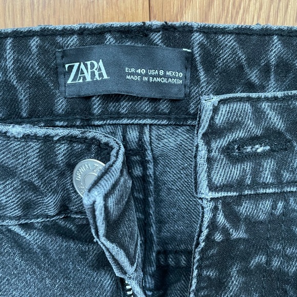 Zara High waisted black denim jeans - Picture 2 of 6